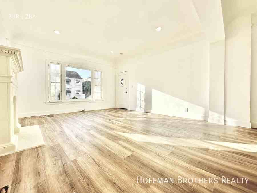 330 N Spaulding Ave - Photo 7 of 17