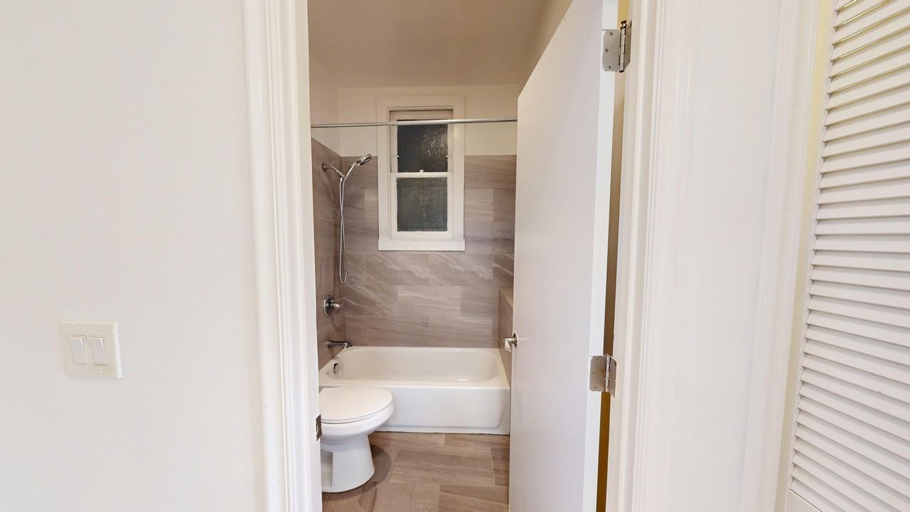1755 Van Ness Avenue - Photo 4 of 18