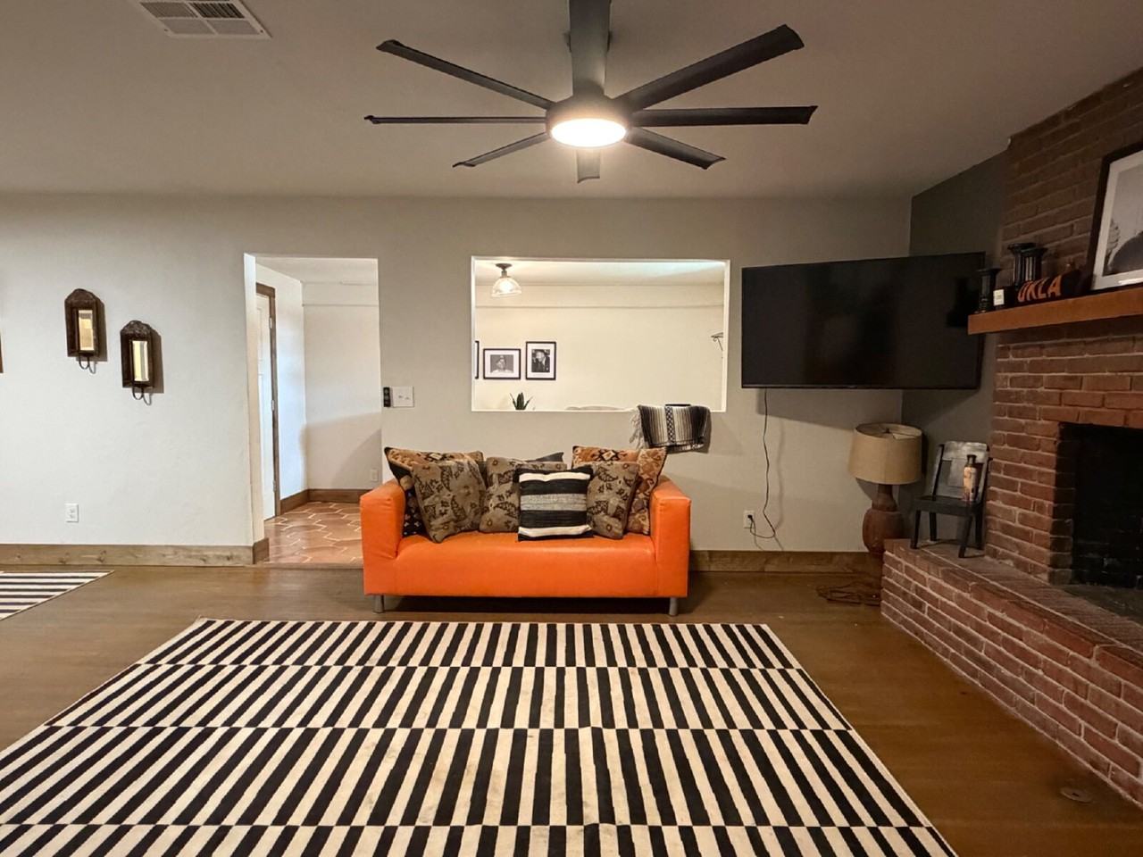 504 E 18th Ave - Photo 5 of 22