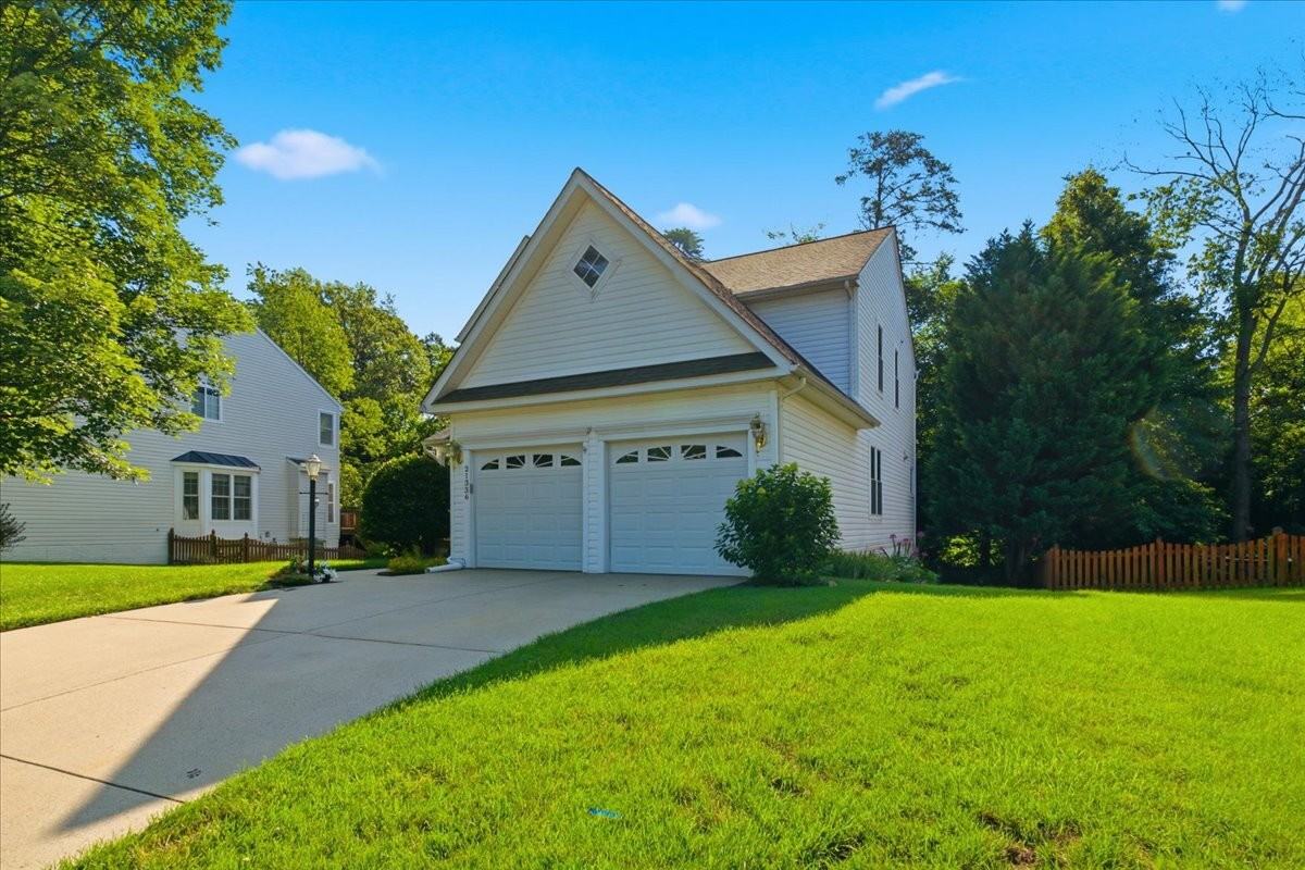 21336 Marsh Creek Dr - Photo 2 of 41