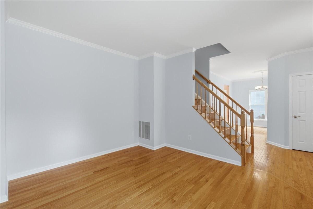 21336 Marsh Creek Dr - Photo 4 of 41