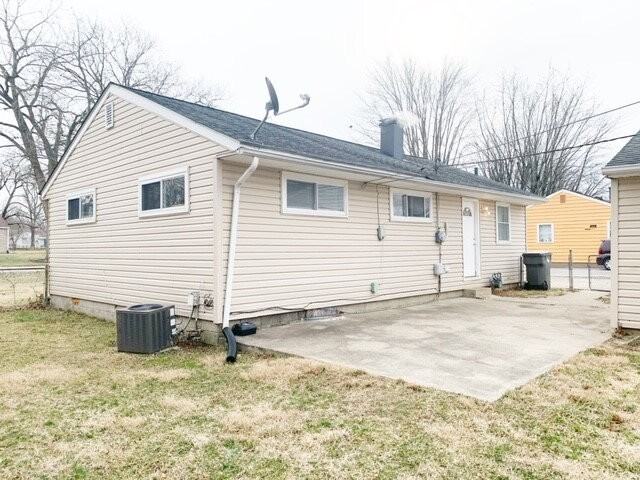 3420 N Elizabeth St - Photo 3 of 10