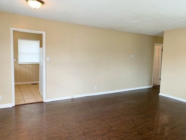3420 N Elizabeth St - Photo 4 of 10