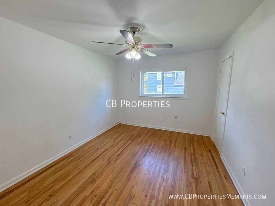 1304 Snowden Ave - Photo 2 of 13