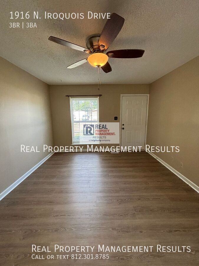 1916 N Iroquois Dr - Photo 3 of 21