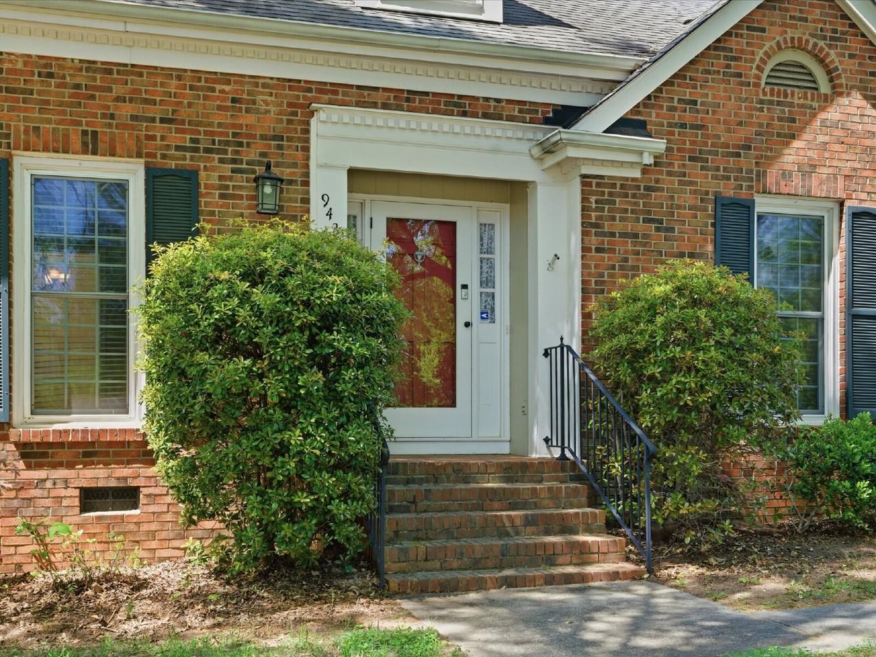 9437 Fairmead Dr - Photo 4 of 50