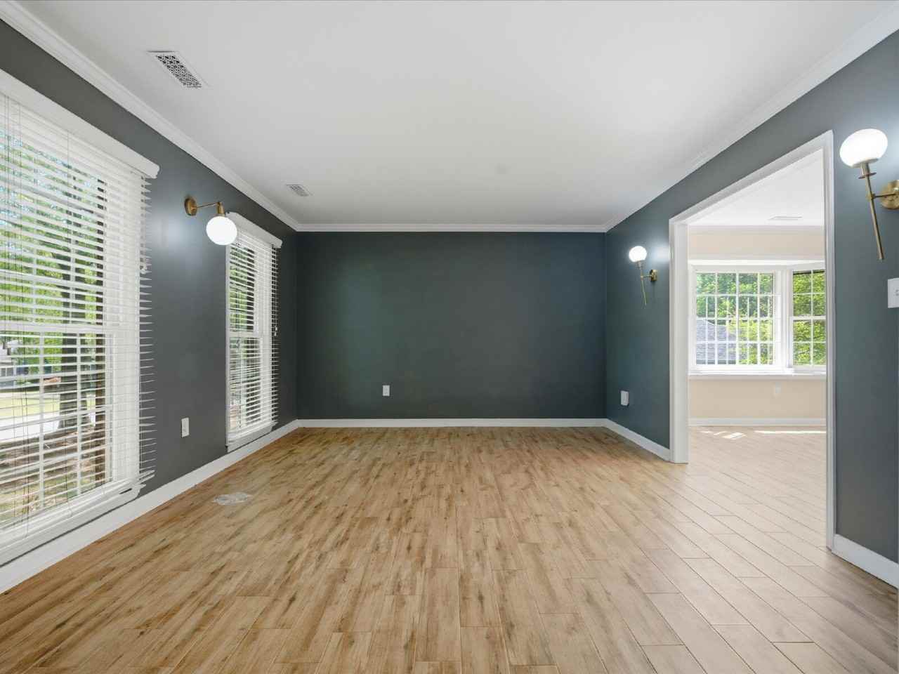 9437 Fairmead Dr - Photo 7 of 50