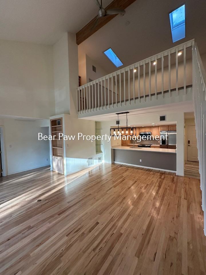 23666 Pondview Pl - Photo 4 of 19
