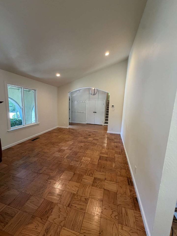 3623 Mahogany Ct - Photo 6 of 30