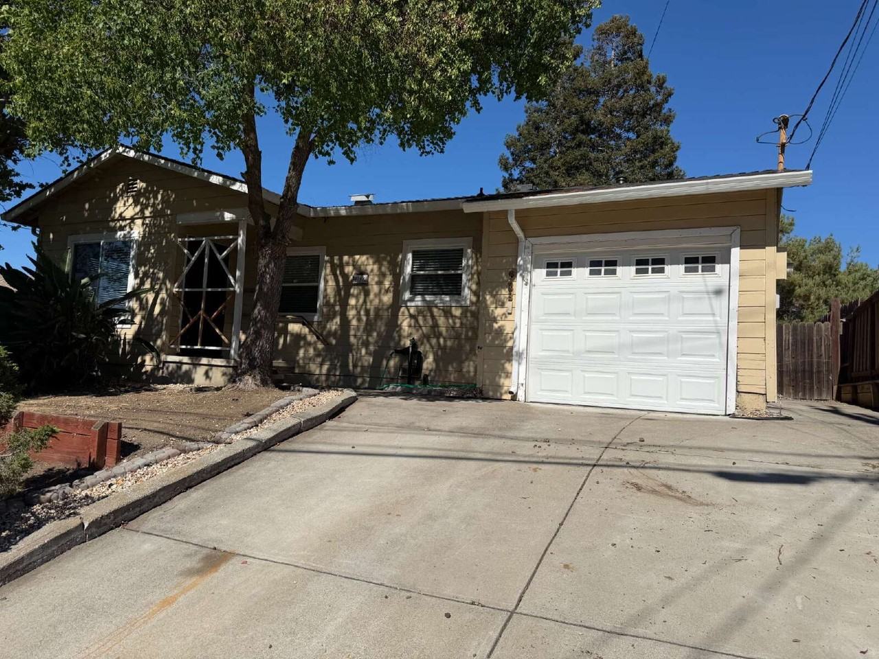 638 Palm Ave