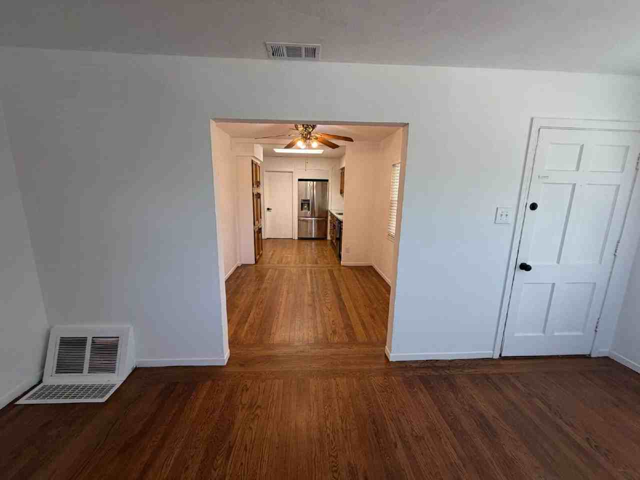 638 Palm Ave - Photo 5 of 24