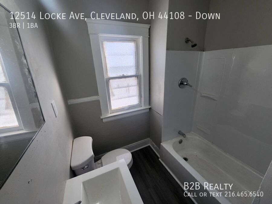 12514 Locke Ave #DOWN - Photo 5 of 31