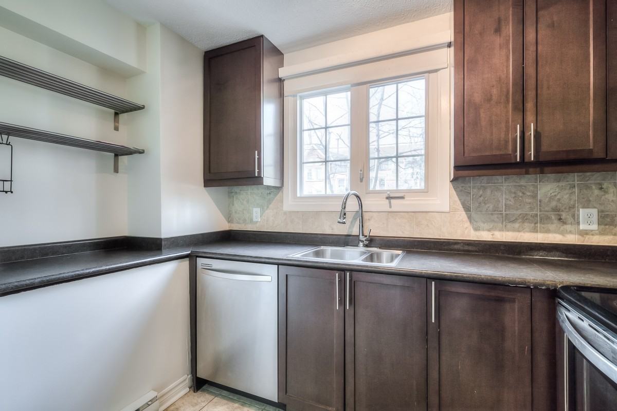 233 Berkeley St - Photo 2 of 19