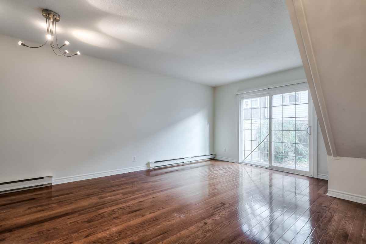 233 Berkeley St - Photo 5 of 19