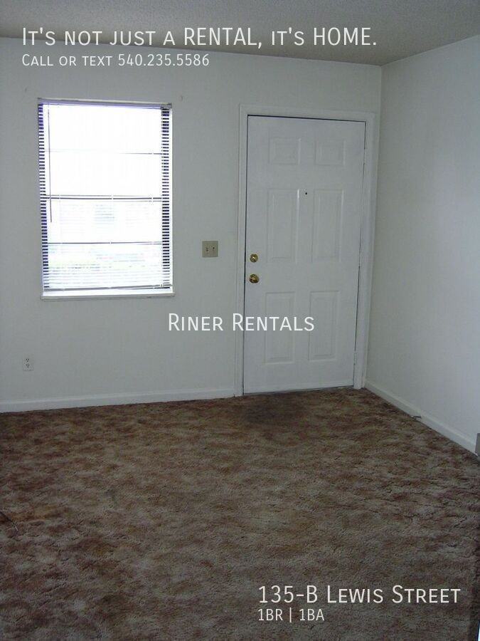 135 Lewis St Apt B - Photo 2 of 6