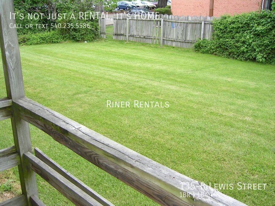 135 Lewis St Apt B - Photo 3 of 6