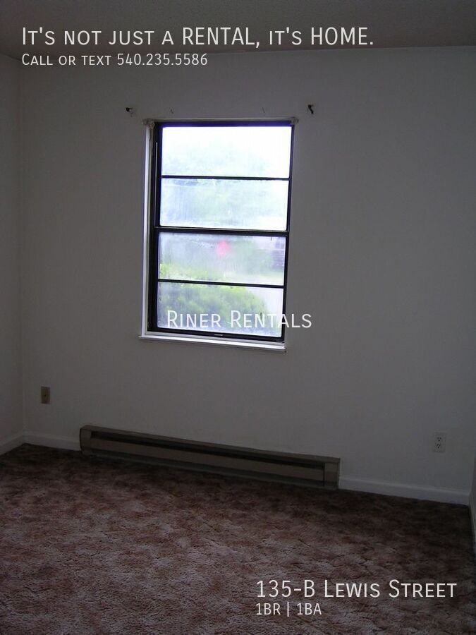 135 Lewis St Apt B - Photo 5 of 6
