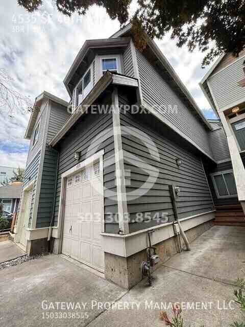 4535 Se 40th Ave - Photo 4 of 20