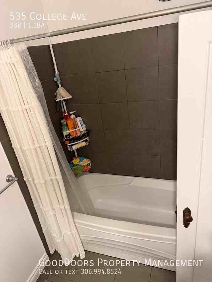 535 College Ave - Photo 5 of 8