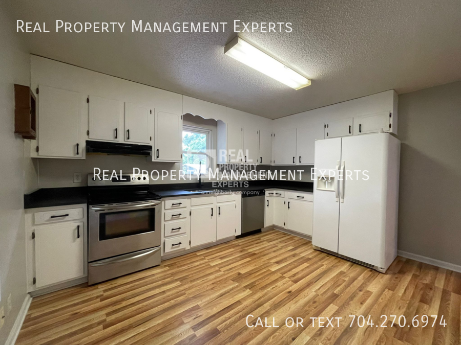 668 Brookwood Dr - Photo 5 of 15