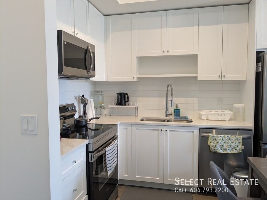 15738 85 Avenue621 #621 - Photo 4 of 17