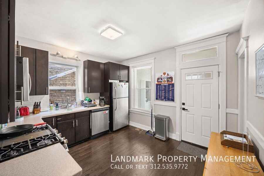 3521 N Western Ave #1 - Photo 3 of 29