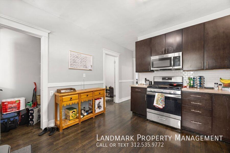3521 N Western Ave #1 - Photo 4 of 29