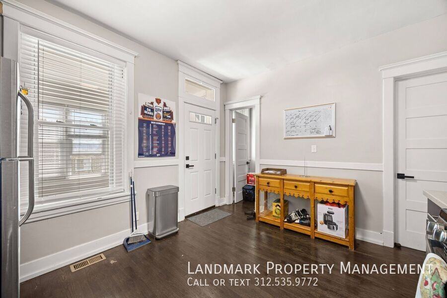 3521 N Western Ave #1 - Photo 5 of 29