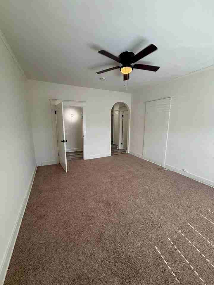 2805-2813A S. Vermont Ave. - Photo 2 of 43