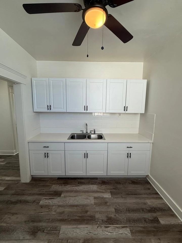 2805-2813A S. Vermont Ave. - Photo 4 of 43