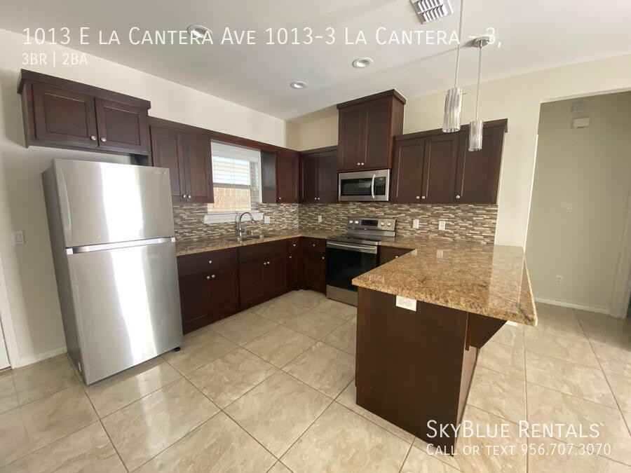 1013 E la Cantera Ave 1013-3 La Cantera #3 - Photo 4 of 9