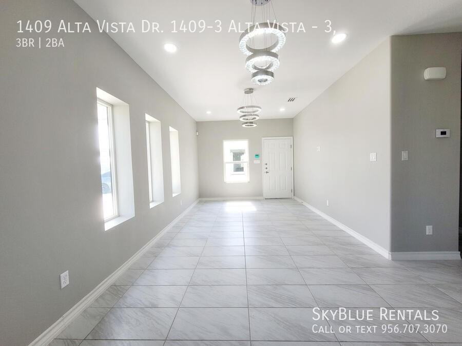 1409 Alta Vista Dr #3 - Photo 7 of 15