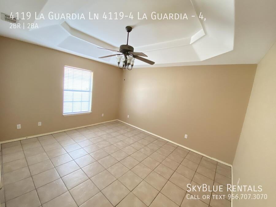 4119 W La Guardia Ln #4 - Photo 6 of 12