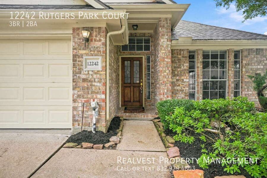 12242 Rutgers Park Ct - Photo 3 of 29