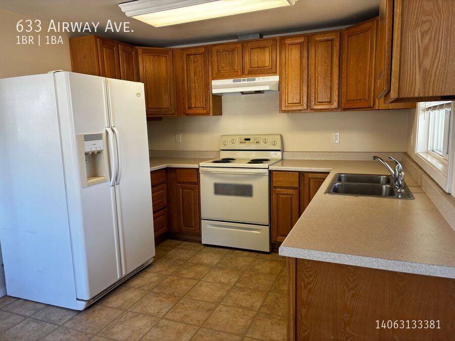 633 Airway Ave - Photo 7 of 10