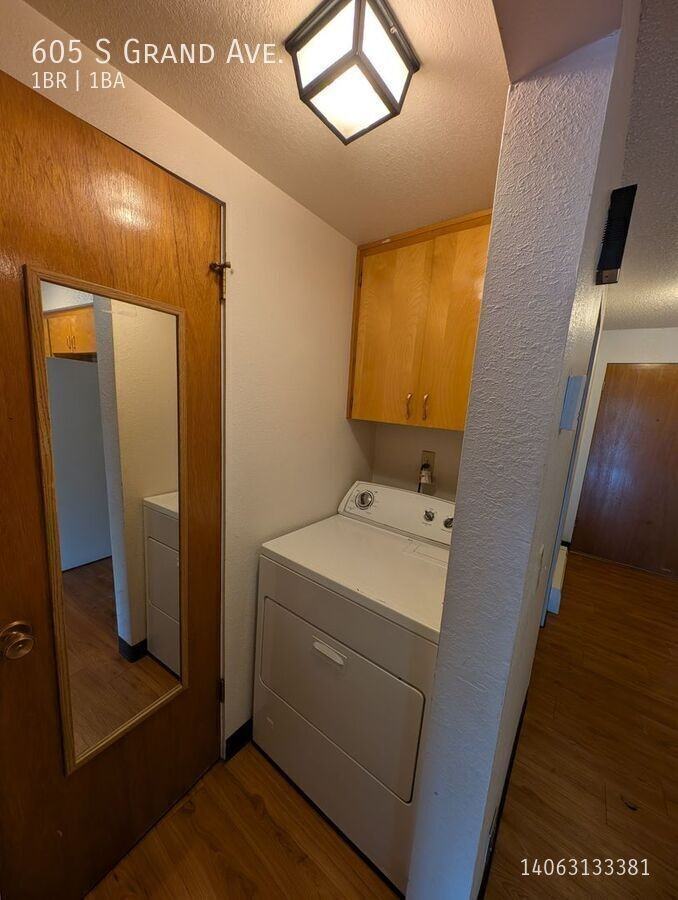 605 S Grand Ave #F - Photo 3 of 13