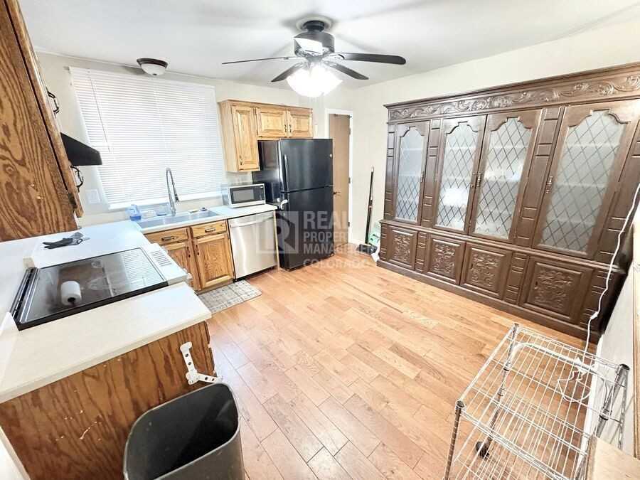 1493 S Biscay Ct - Photo 5 of 20