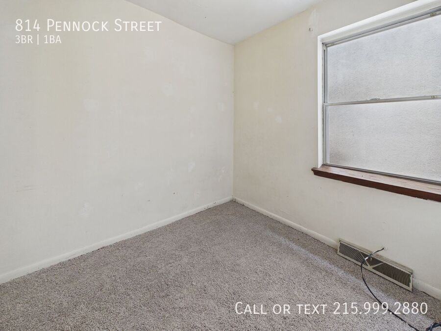 814 N Pennock St - Photo 5 of 7