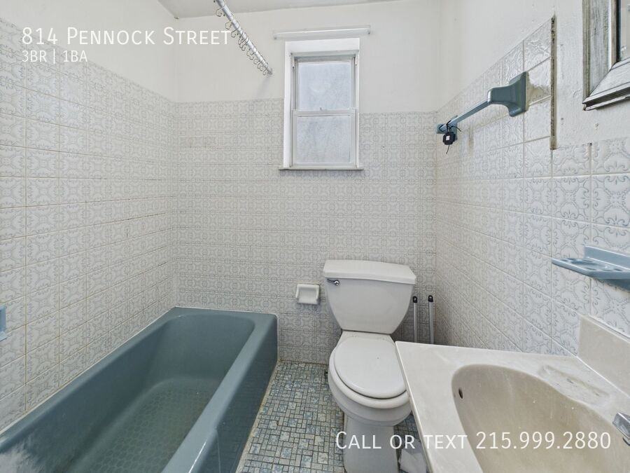 814 N Pennock St - Photo 7 of 7