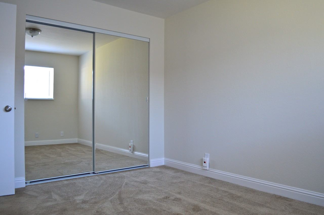 1103 Regent St #D - Photo 5 of 6