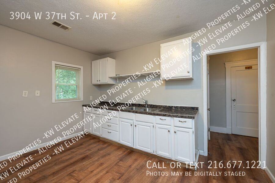 3904 W 37th St #2 - Photo 4 of 18