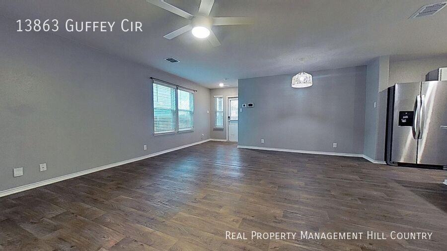 13863 Guffey Cir - Photo 4 of 16