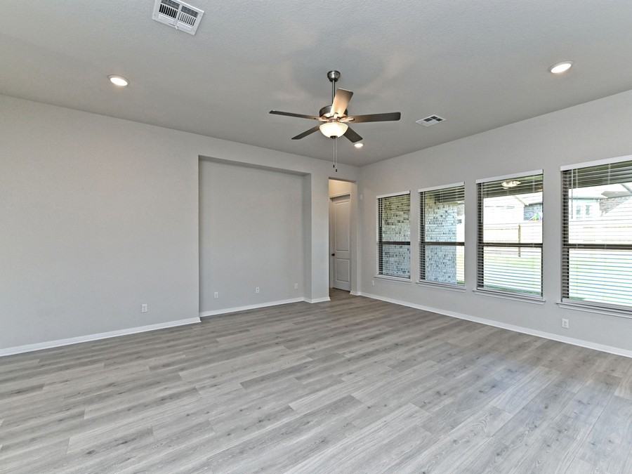 145 Bald Eagle Ln - Photo 4 of 37