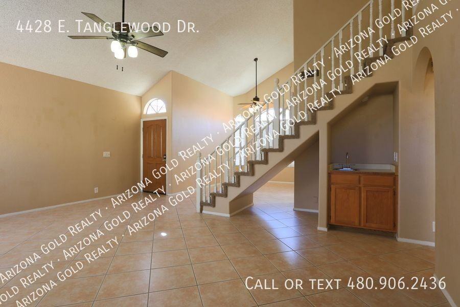 4428 E Tanglewood Dr - Photo 4 of 50