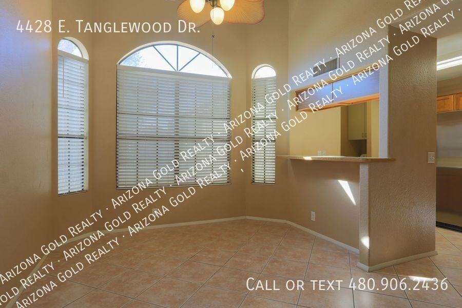 4428 E Tanglewood Dr - Photo 5 of 50