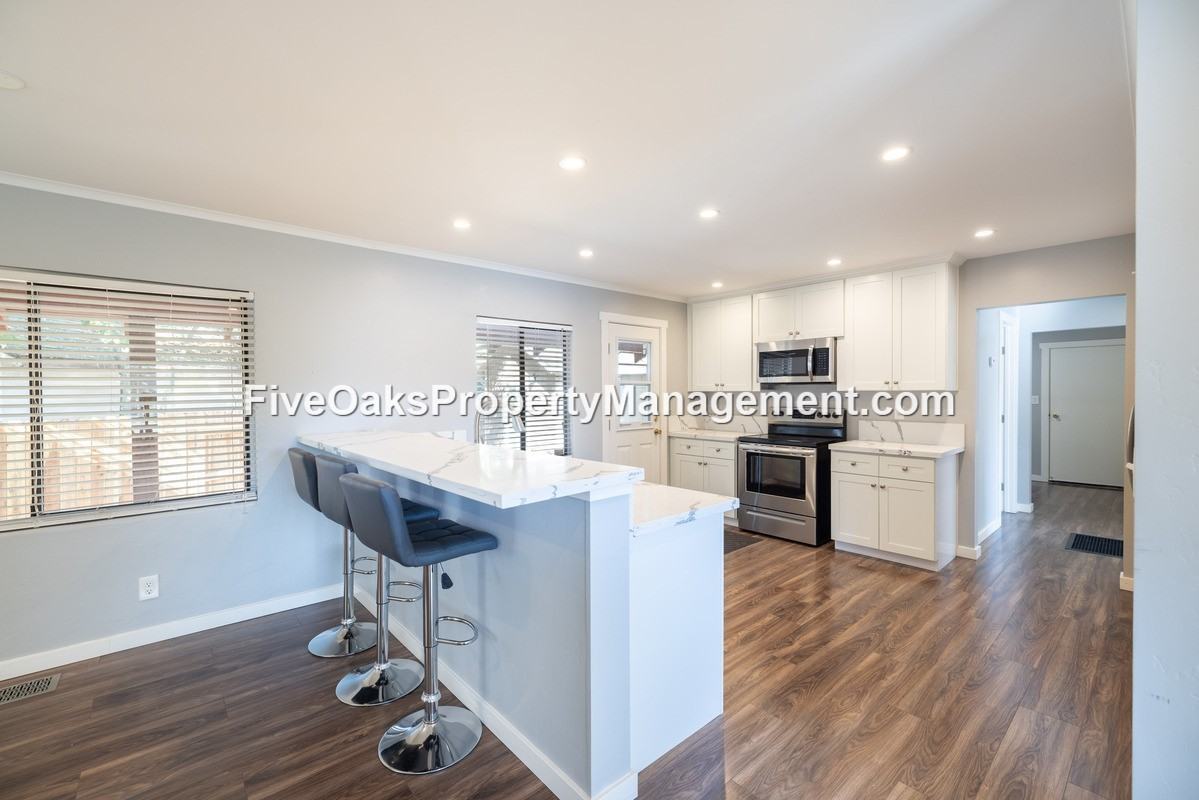 252 Folsom Rd #A - Photo 7 of 25