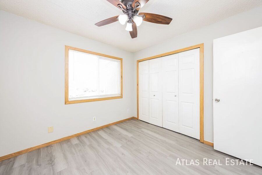 831 Bennett Ave #C - Photo 4 of 12