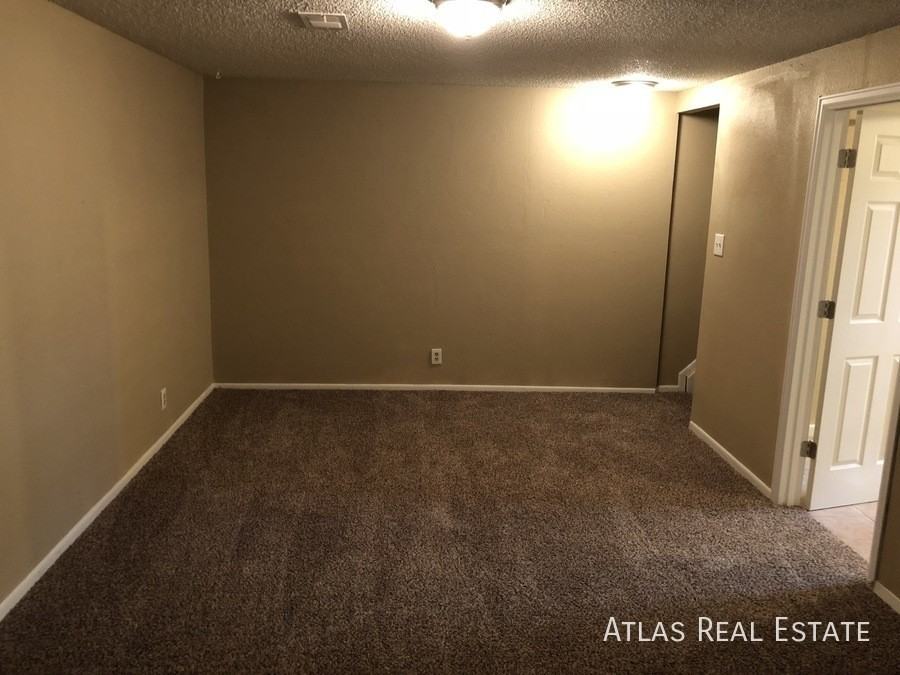 5495 Eagle St - Photo 7 of 20