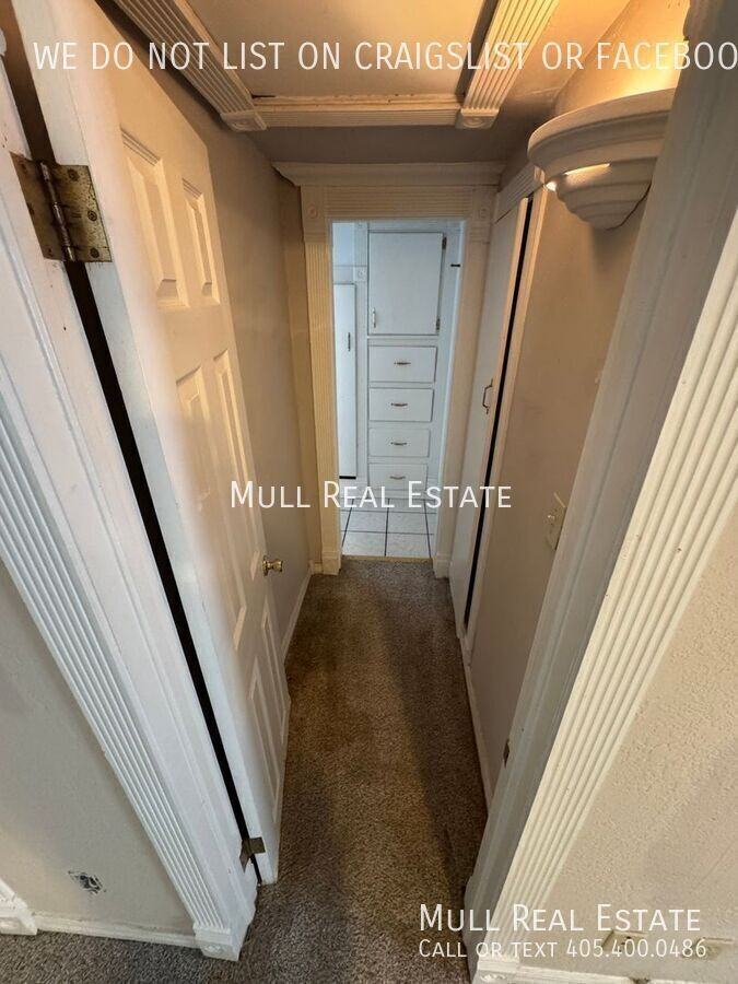 6908 1/2 Nw 42nd St - Photo 4 of 10