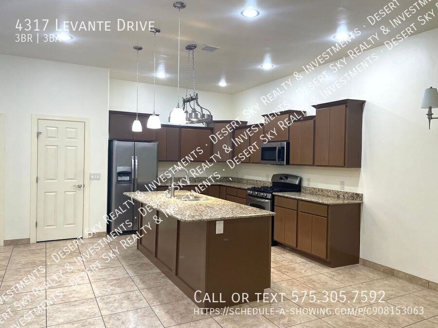 4317 Levante Dr - Photo 4 of 29